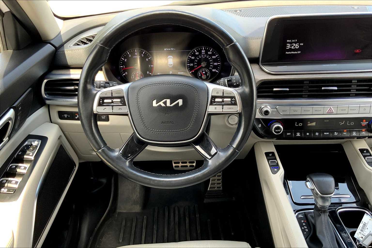 2022 Kia Telluride SX photo 4