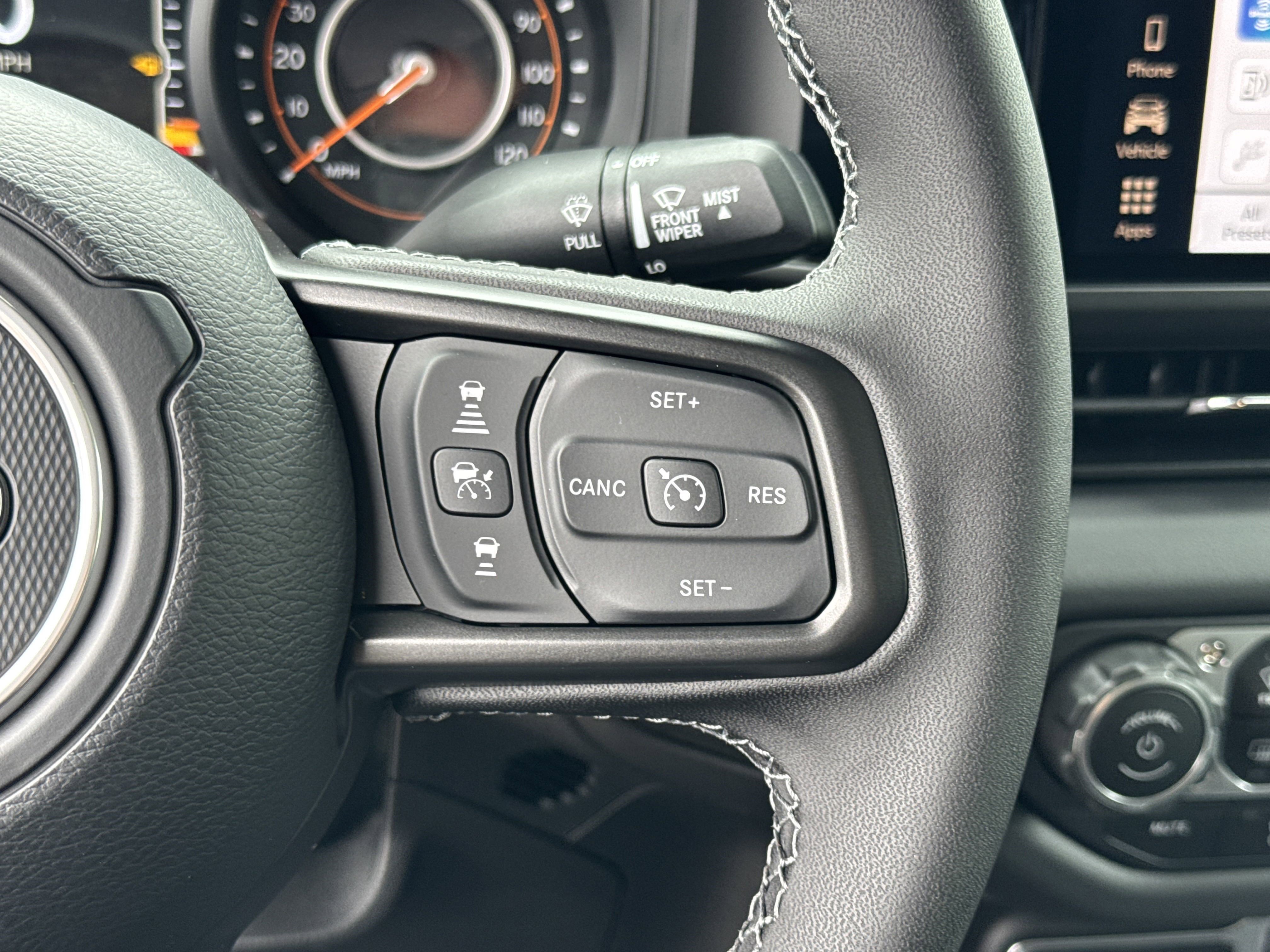2025 Jeep Gladiator Mojave photo 3