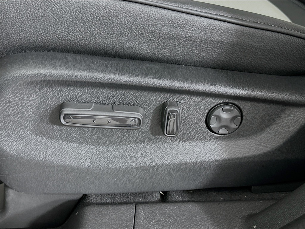 2026 Honda Odyssey Elite photo 21