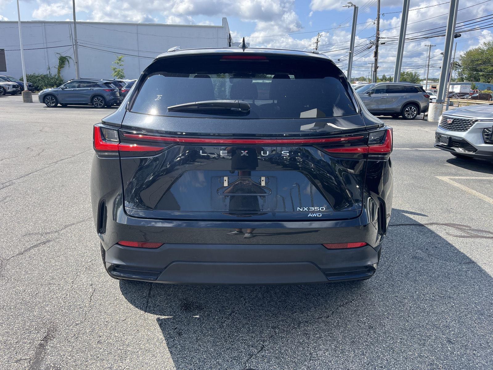 2022 Lexus NX 350 photo 3