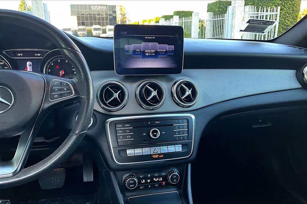 2019 Mercedes Benz GLA 250 4MATIC photo 3