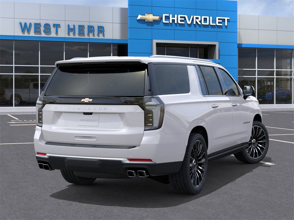 2025 Chevrolet Suburban High Country photo 3