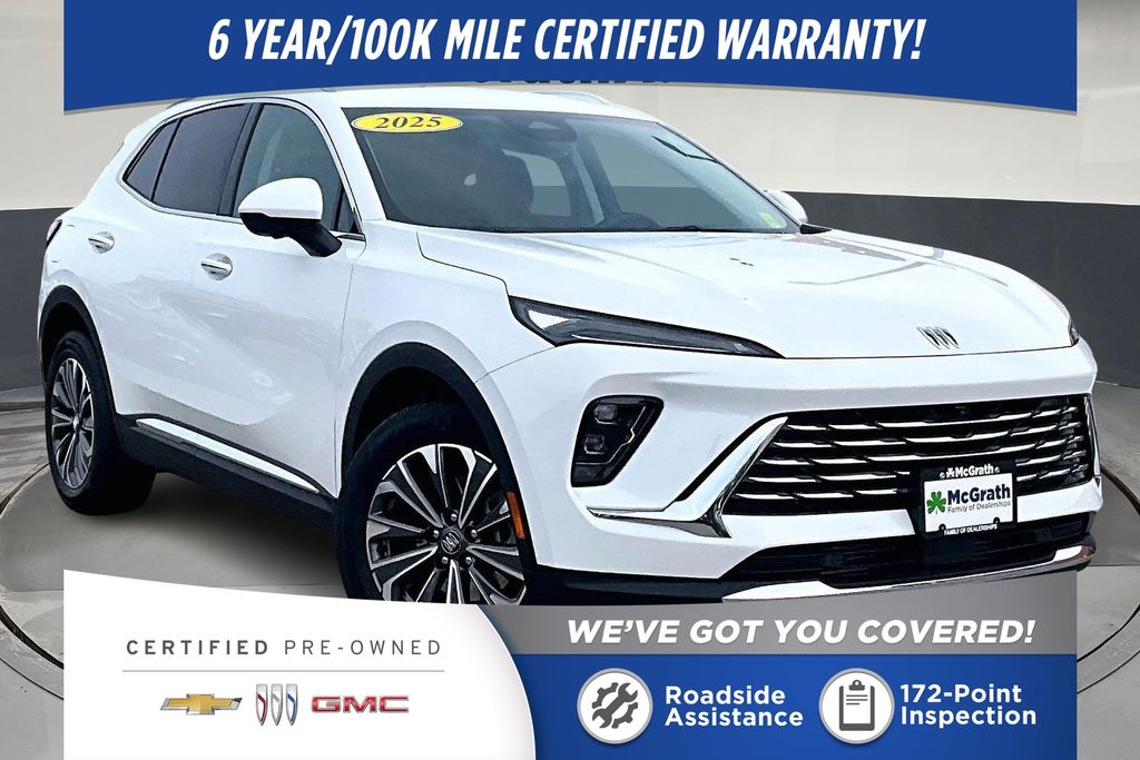 2025 Buick Envision Preferred's photo