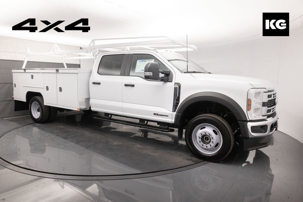 2026 Ford F-550 Super Duty Chassis Cab XL's photo