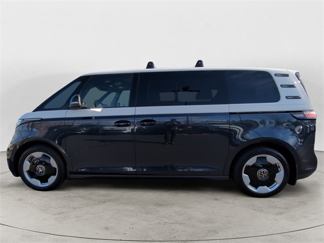 2025 Volkswagen ID. Buzz Pro Plus photo 3