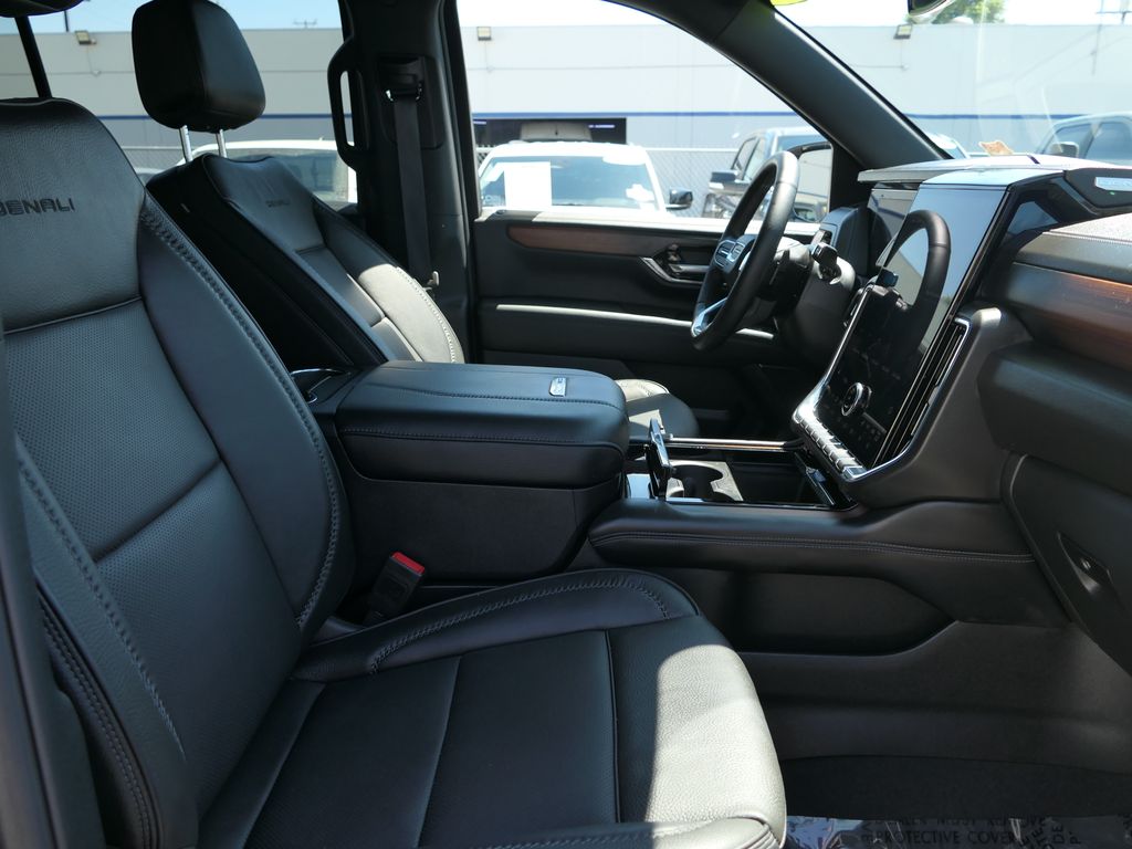 2025 Gmc Yukon XL Denali photo 21