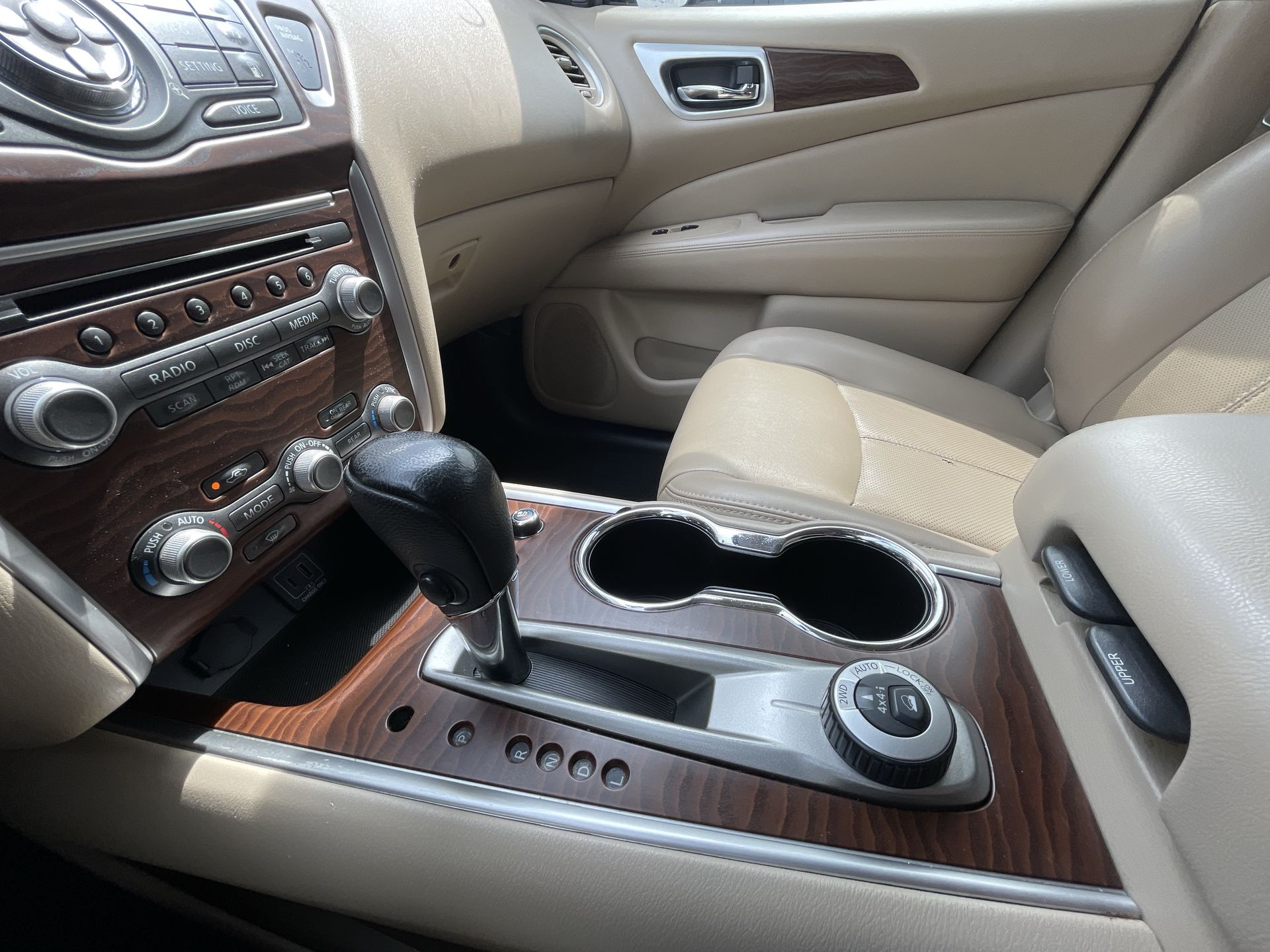2019 Nissan Pathfinder Platinum photo 48