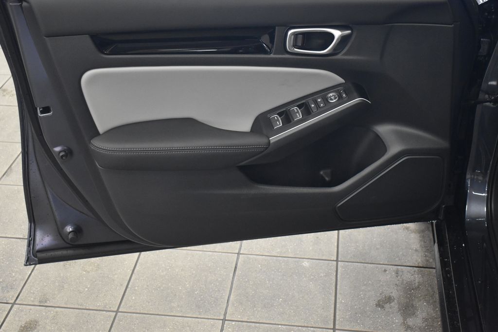 2026 Honda Civic Hybrid Sport Touring photo 8