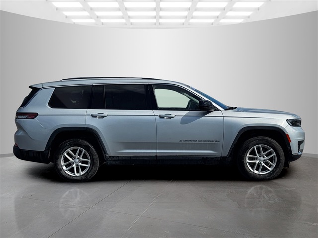 2022 Jeep Grand Cherokee Laredo photo 7