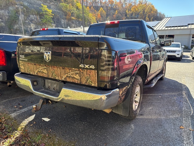 2014 Ram 1500 SLT photo 4