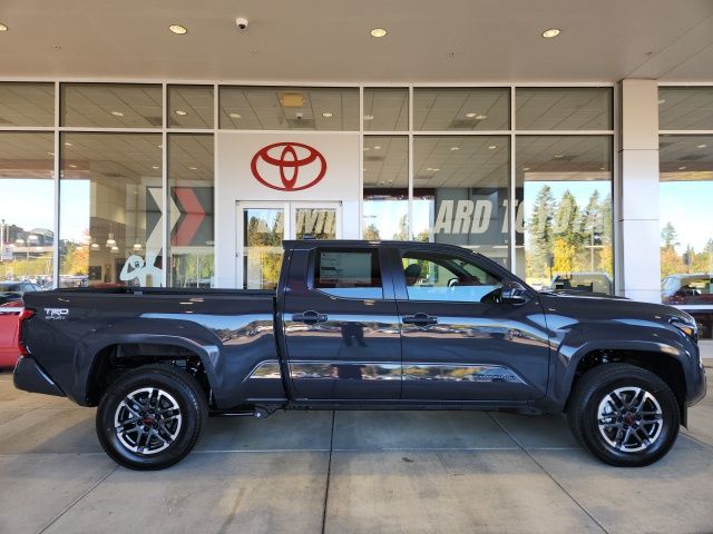 2025 Toyota Tacoma TRD Sport 4x4 Double Cab photo 2