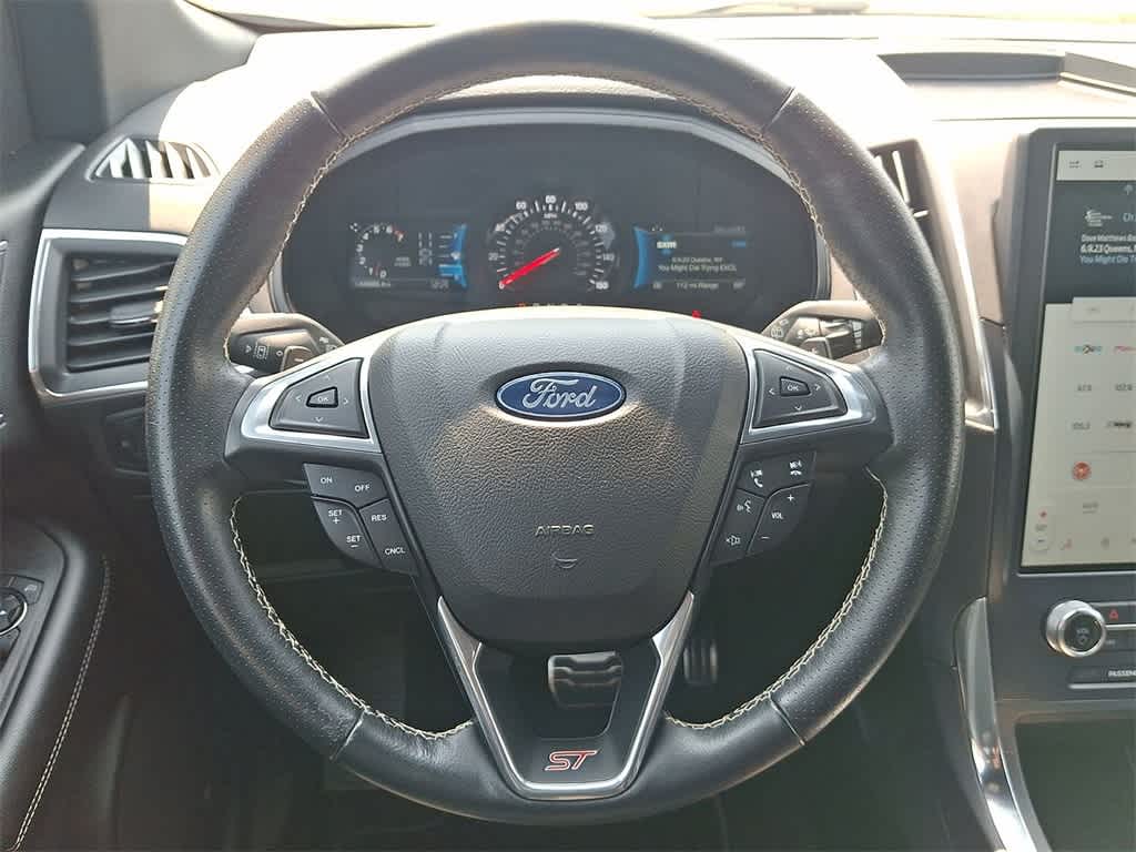 2023 Ford Edge ST photo 18
