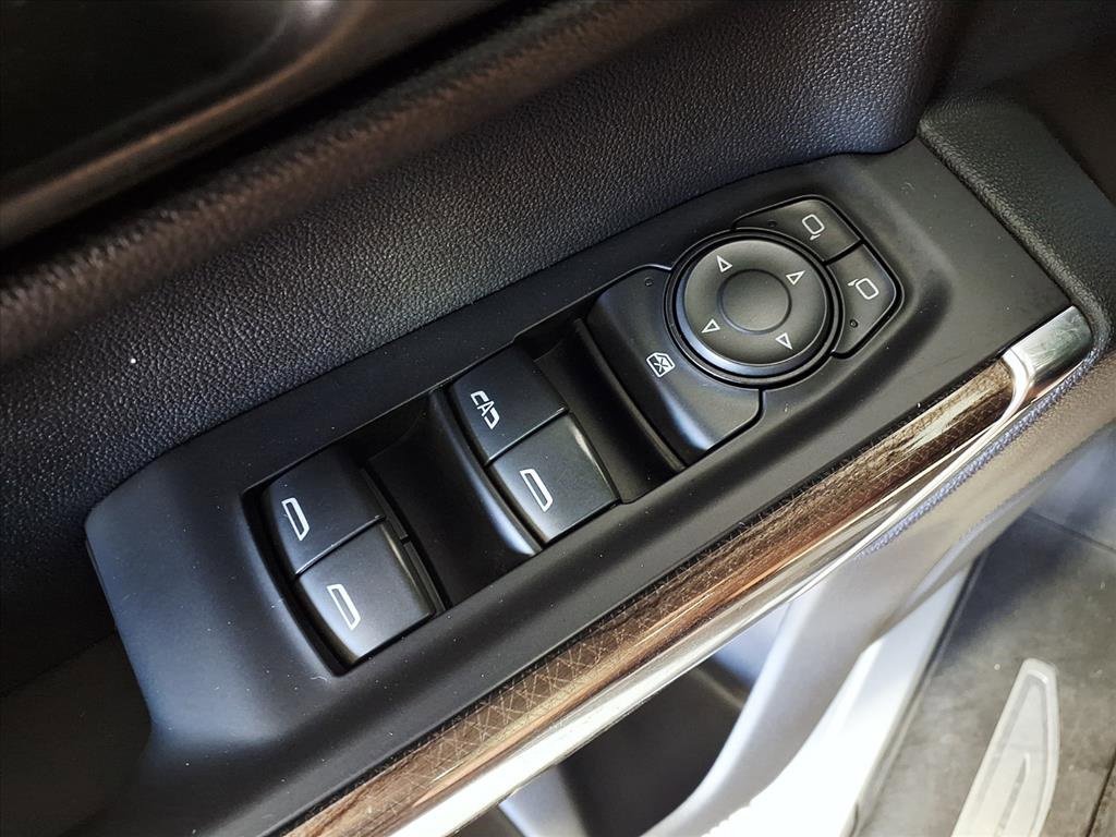 2020 Chevrolet Silverado 1500 LT photo 13