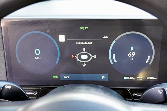 Used 2024 Blue Hyundai SE image 32