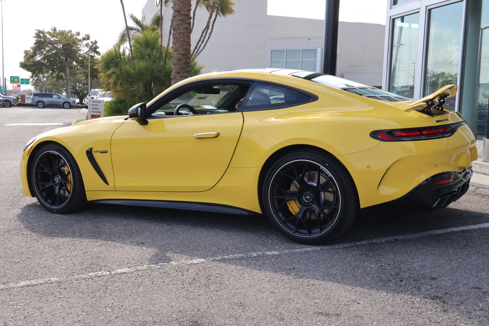 2025 Mercedes Benz AMG GT 55 photo 4