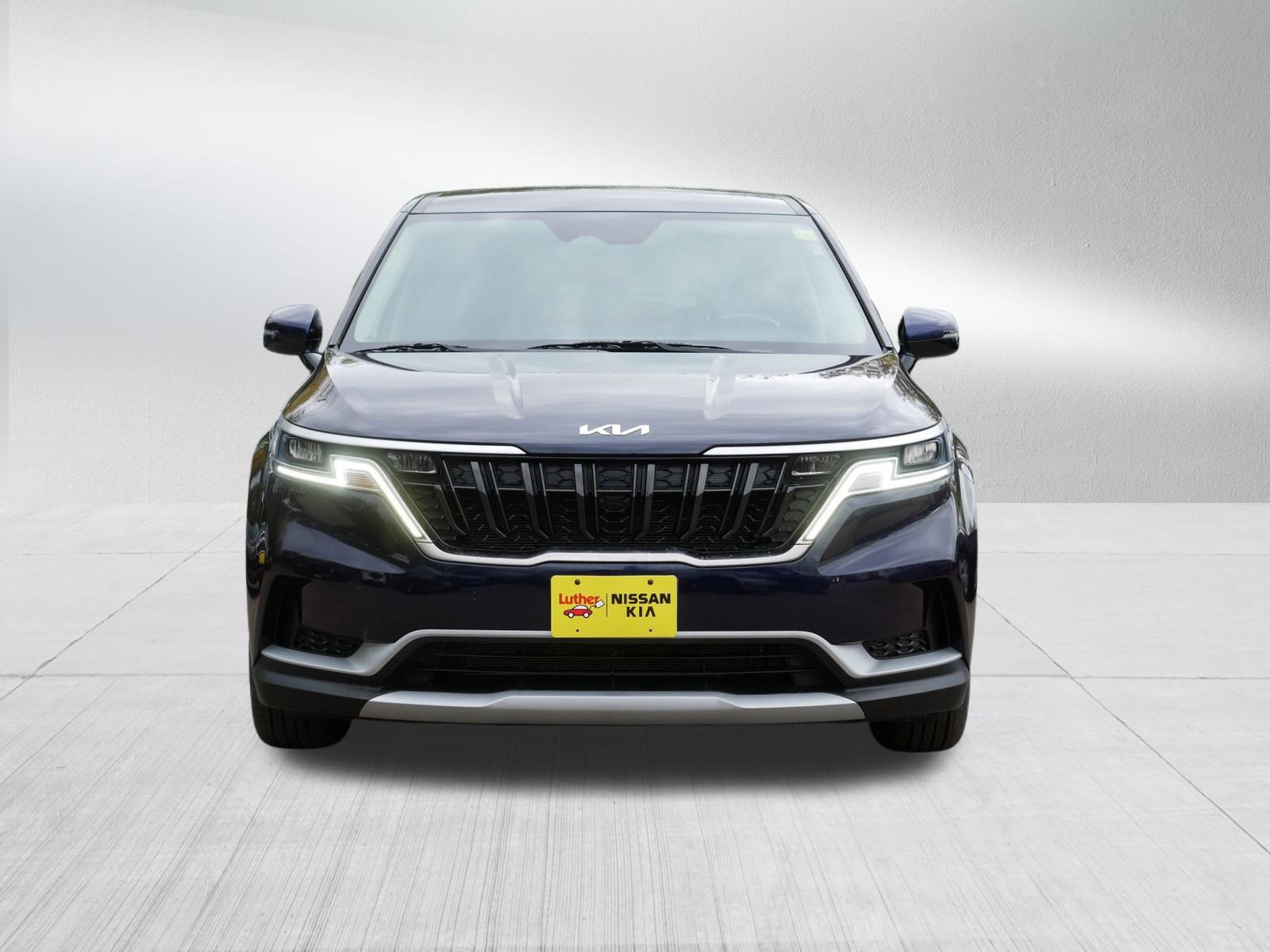 Certified 2024 Kia Carnival LX Seat Pkg with VIN KNDNB4H32R6303233 for sale in Inver Grove, Minnesota