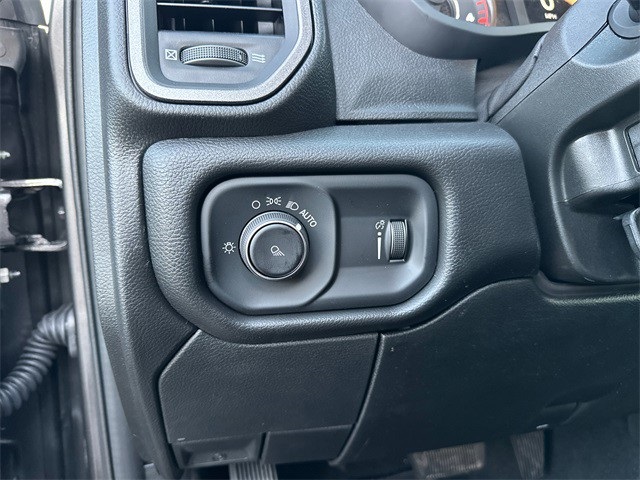 2024 Ram 2500 Tradesman photo 24