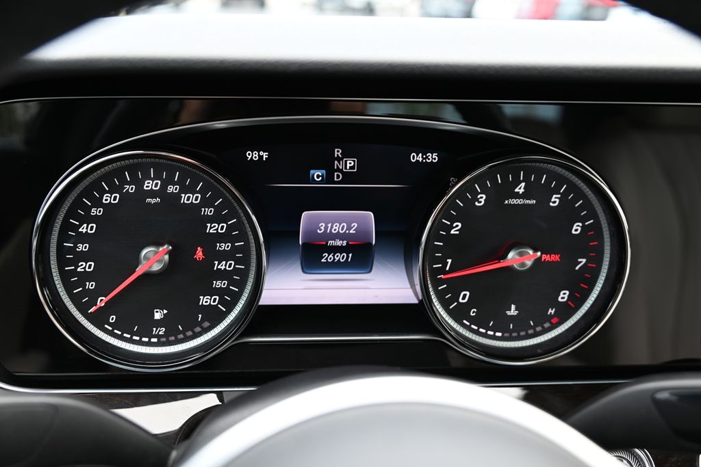 2019 Mercedes Benz E 300 photo 21