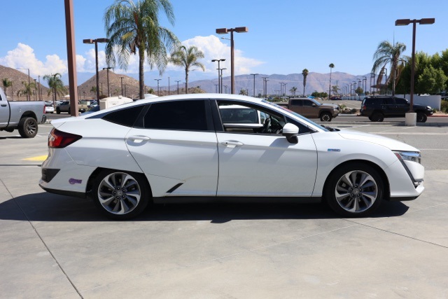 2018 Honda Clarity Plug-In Hybrid photo 2