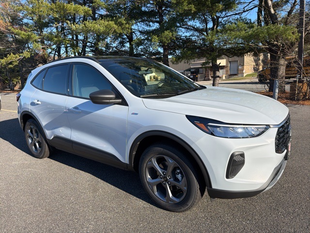 2026 Ford Escape ST-Line's photo