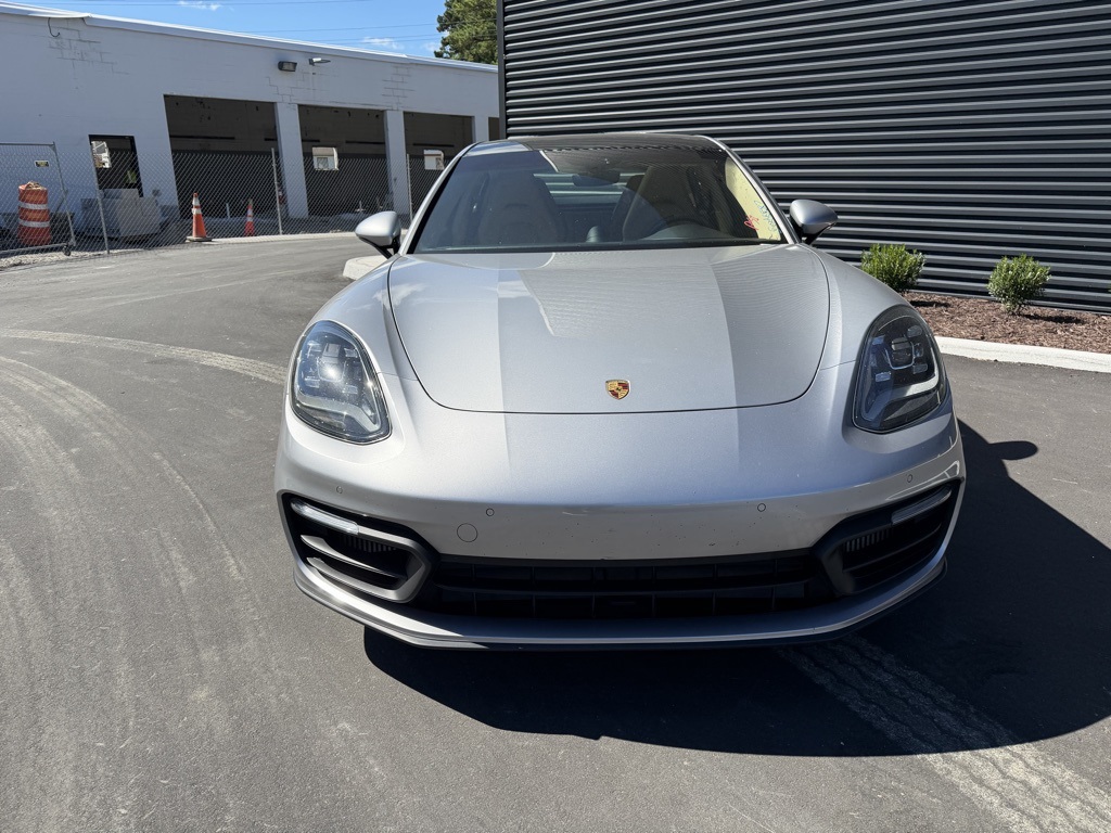2021 Porsche Panamera 4 photo 2