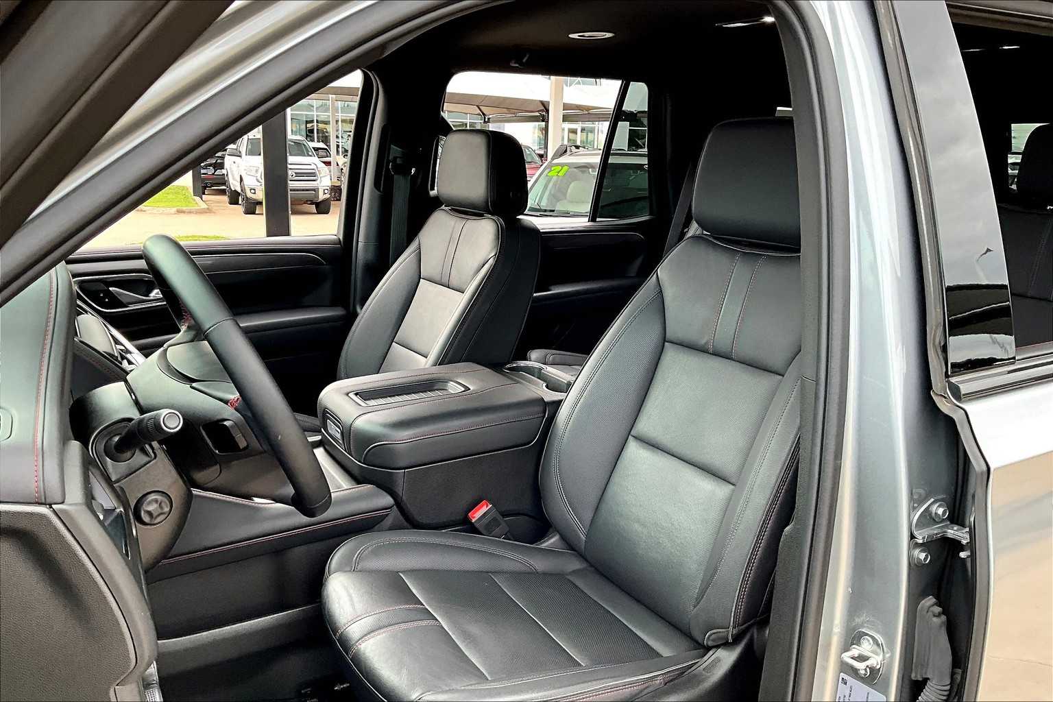 2024 Chevrolet Tahoe RST photo 8