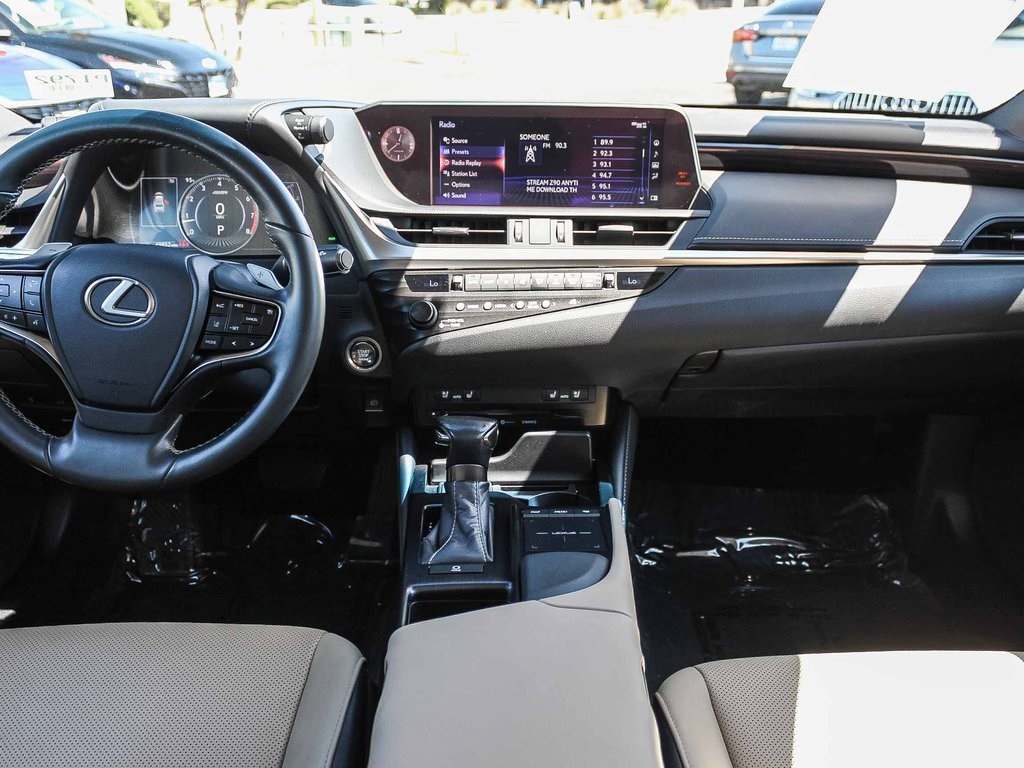 2020 Lexus ES 350 Premium photo 12