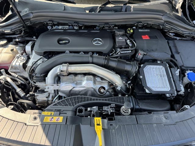 2026 Mercedes Benz GLA 250 4MATIC photo 4