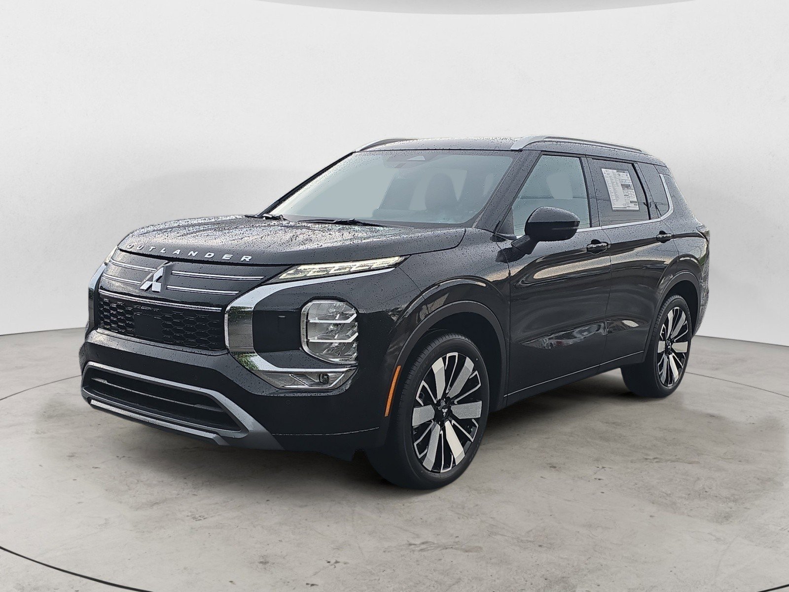 2025 Mitsubishi Outlander SEL photo 4