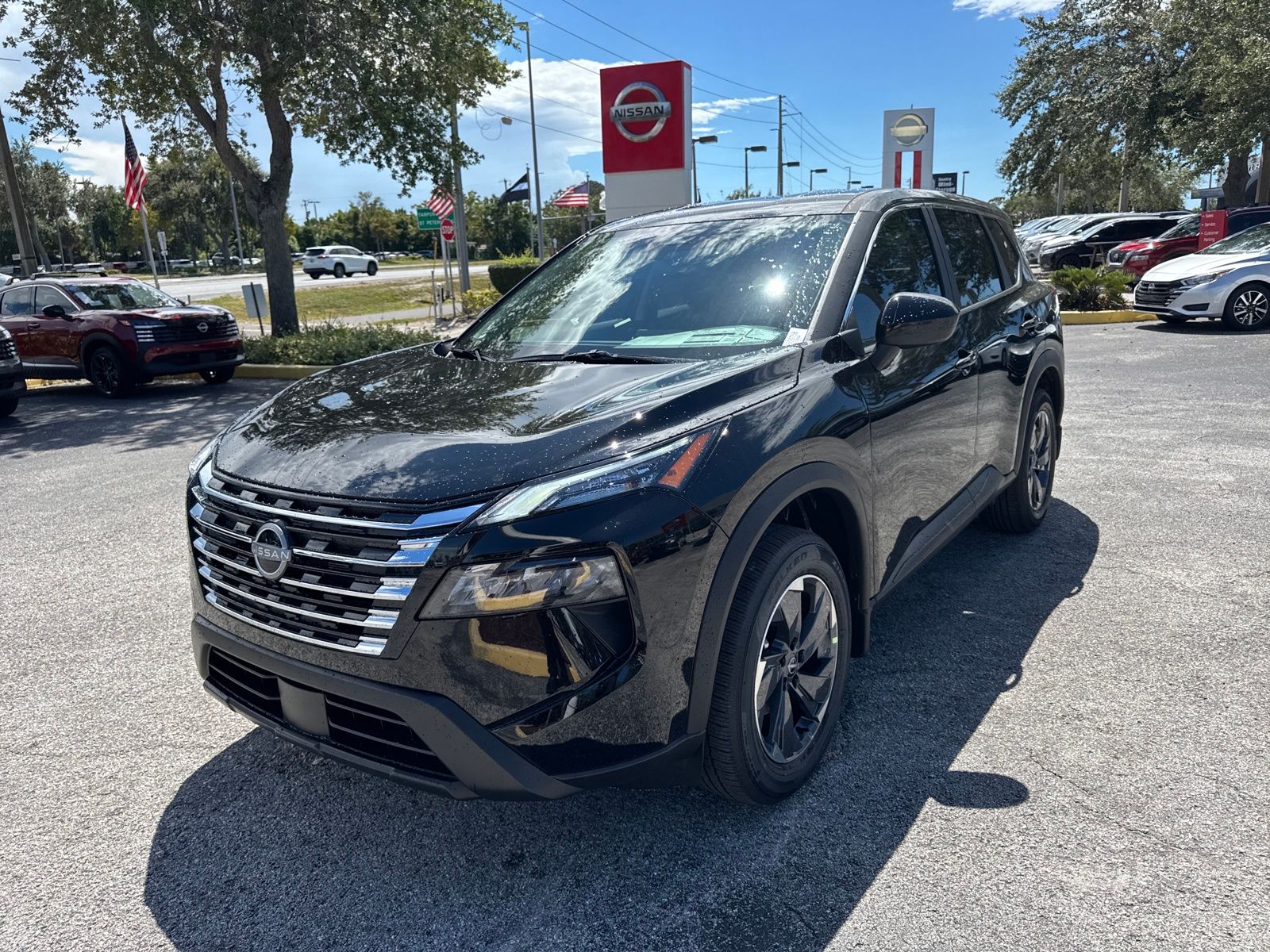 2026 Nissan Rogue SV photo 2