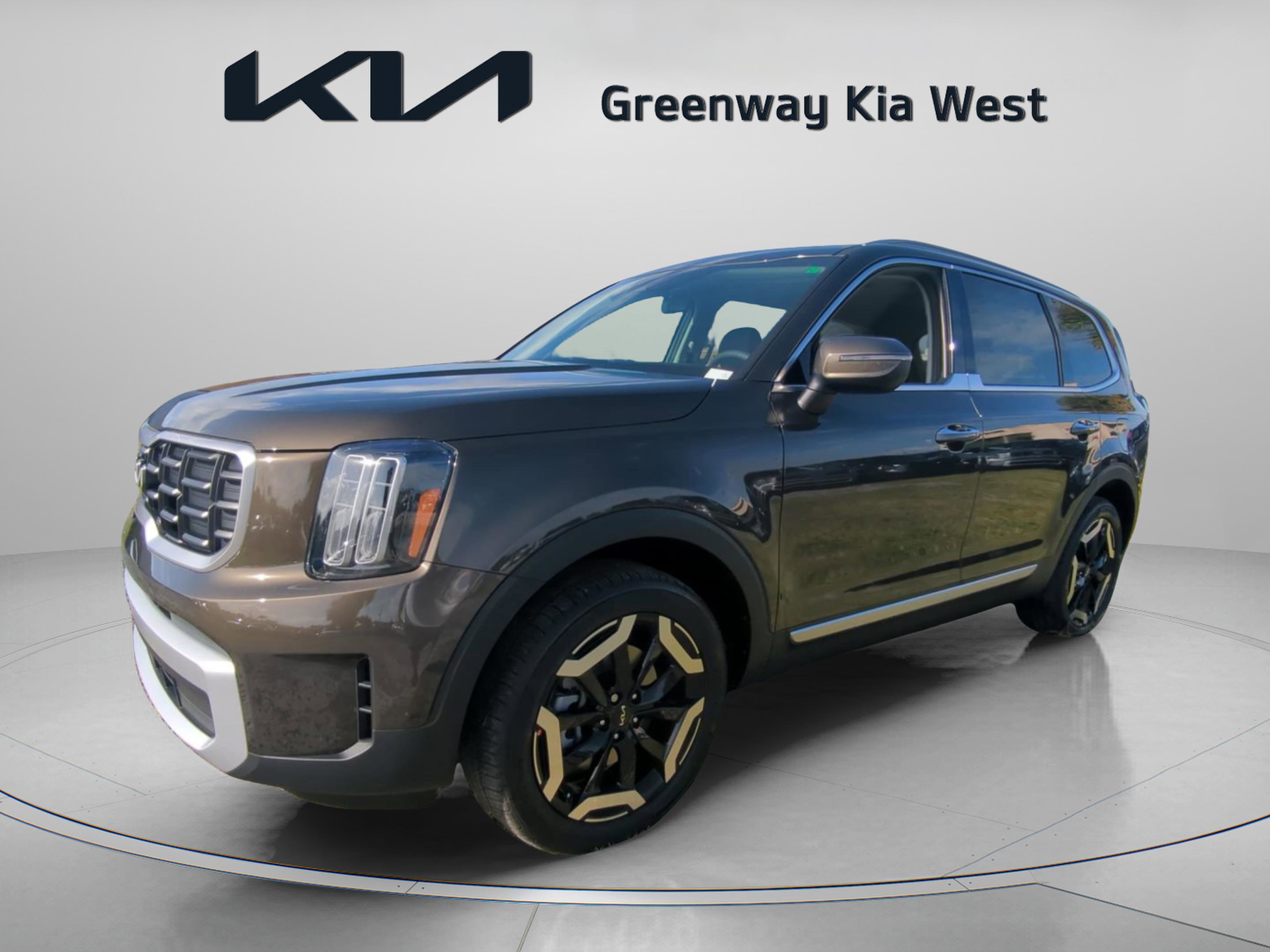 2025 Kia Telluride S photo 3