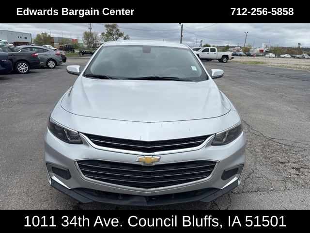 2018 Chevrolet Malibu 1LT photo 3