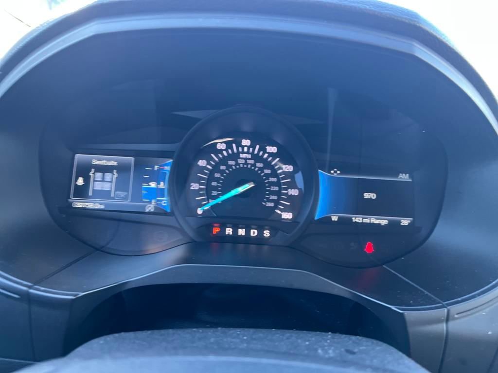 2022 Ford Edge Titanium photo 9
