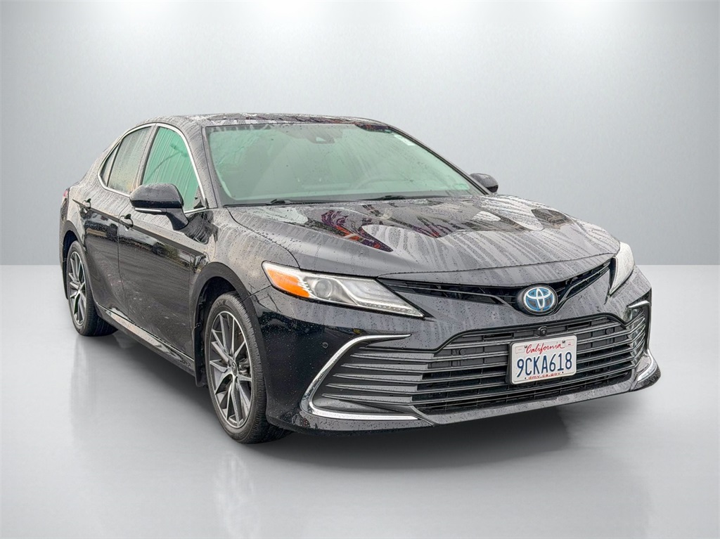 2022 Toyota Camry XLE's photo