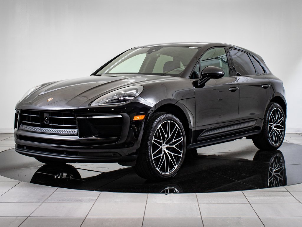 2024 Porsche Macan's photo
