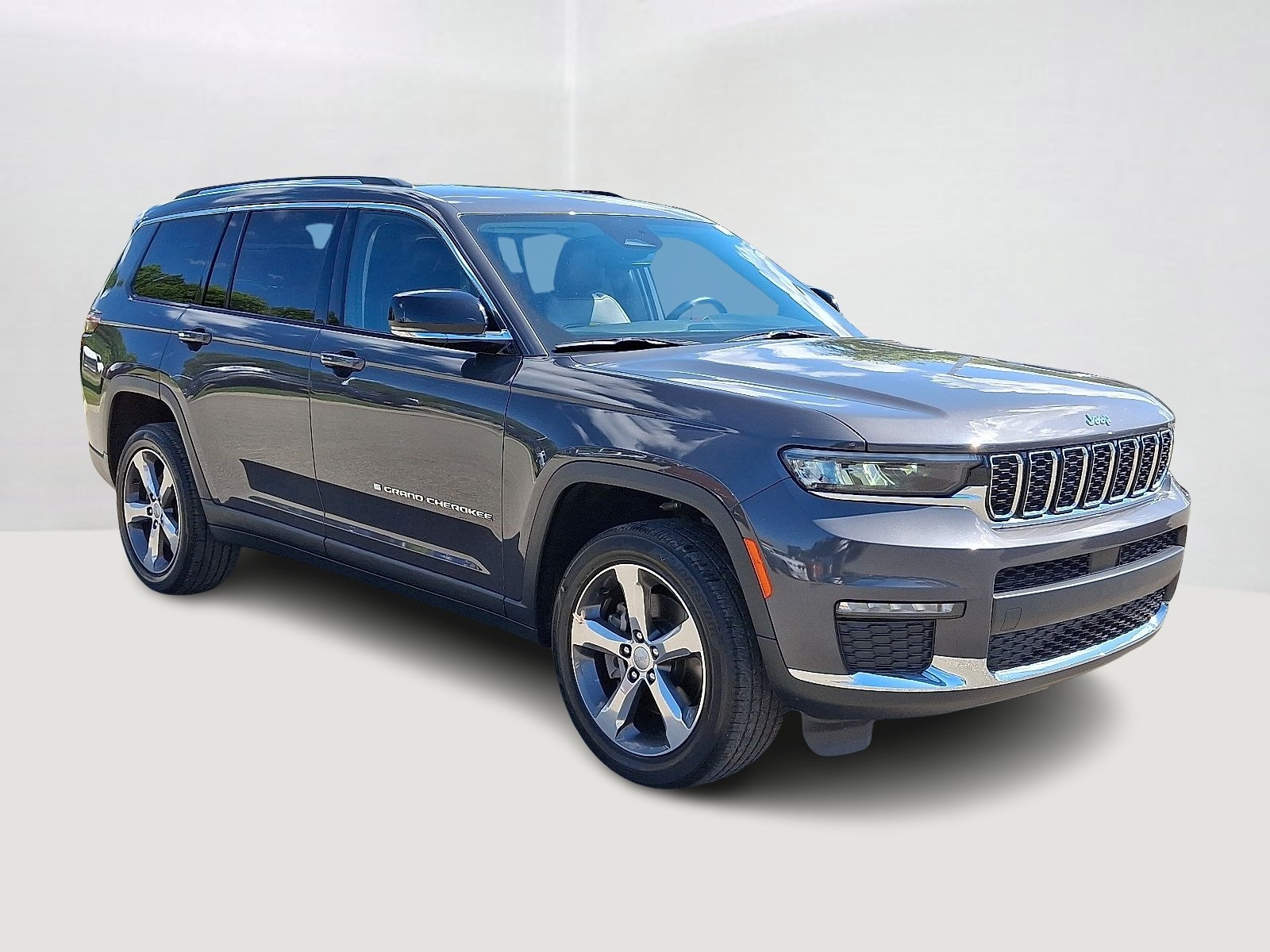 2022 Jeep Grand Cherokee Limited photo 3