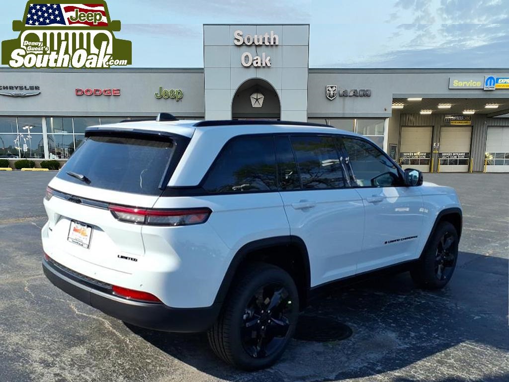 2025 Jeep Grand Cherokee Limited photo 2