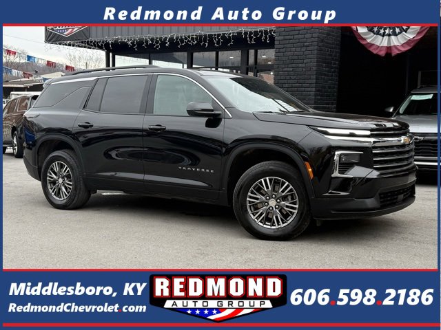 2025 Chevrolet Traverse LT's photo