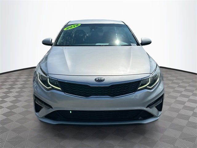2019 Kia Optima LX photo 2