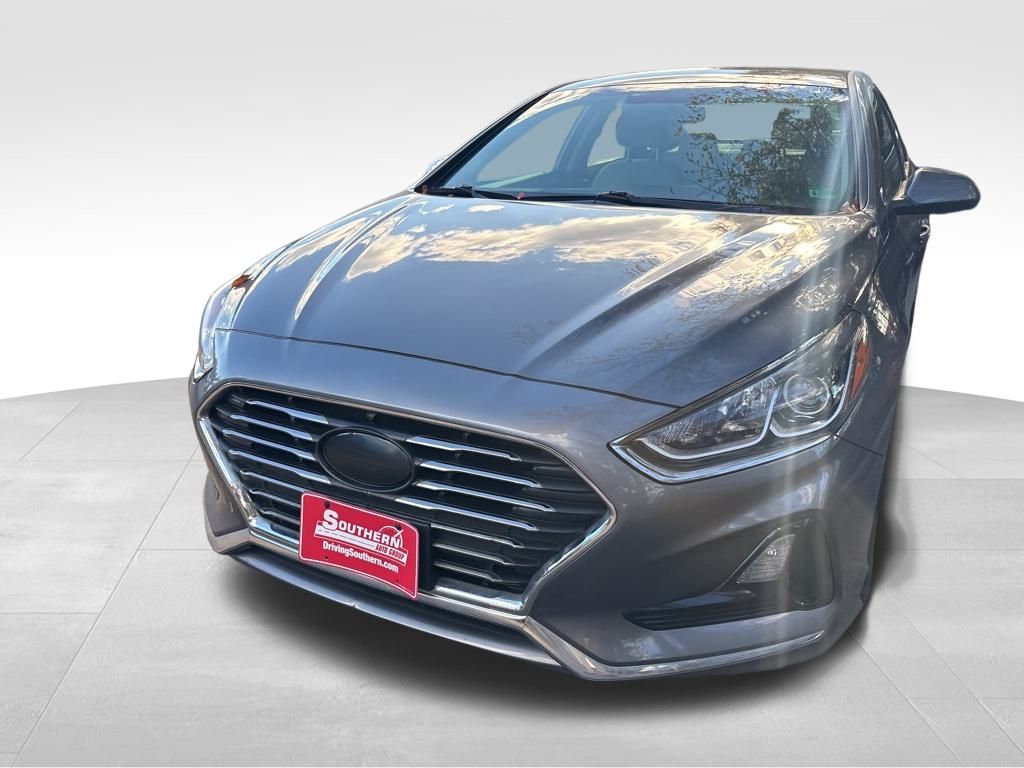 2018 Hyundai Sonata SE photo 2