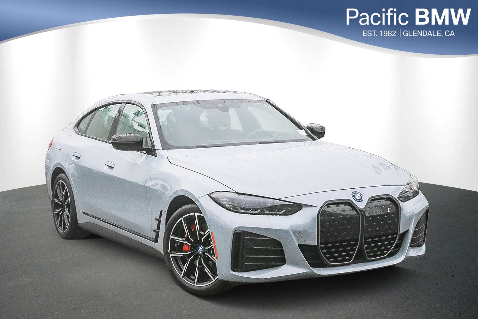 2023 BMW i4 40's photo