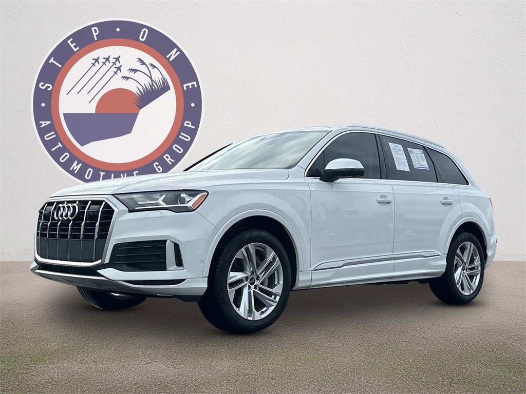 2023 Audi Q7 Premium's photo