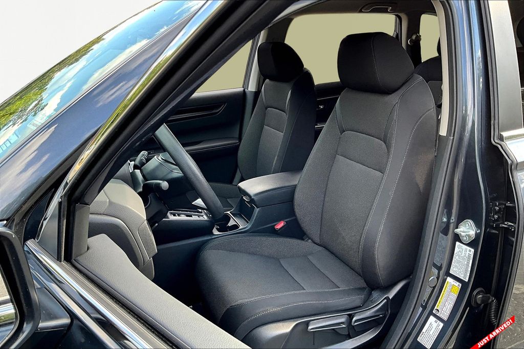 2025 Honda CR-V LX photo 11