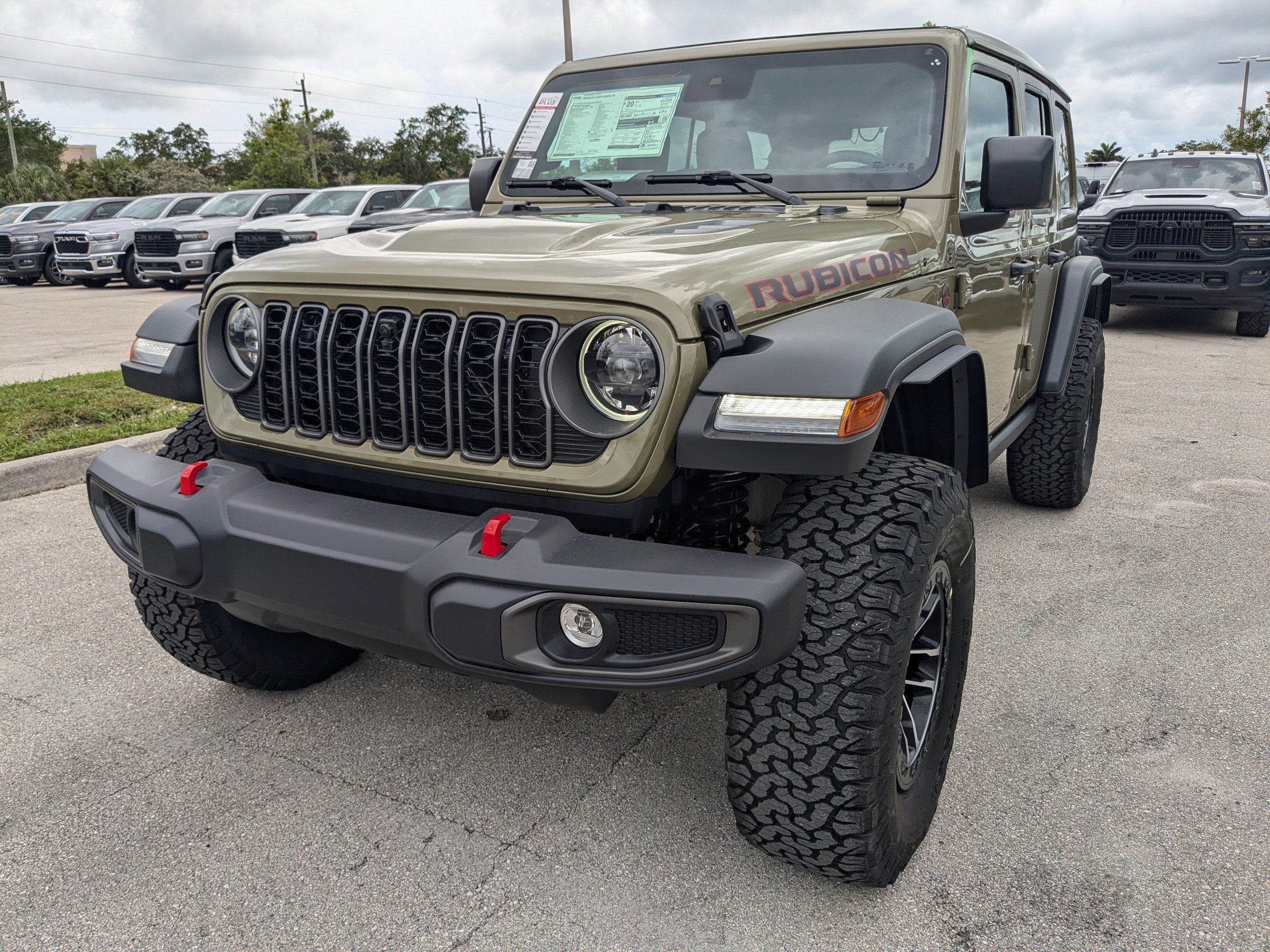 2025 Jeep Wrangler Rubicon photo 8