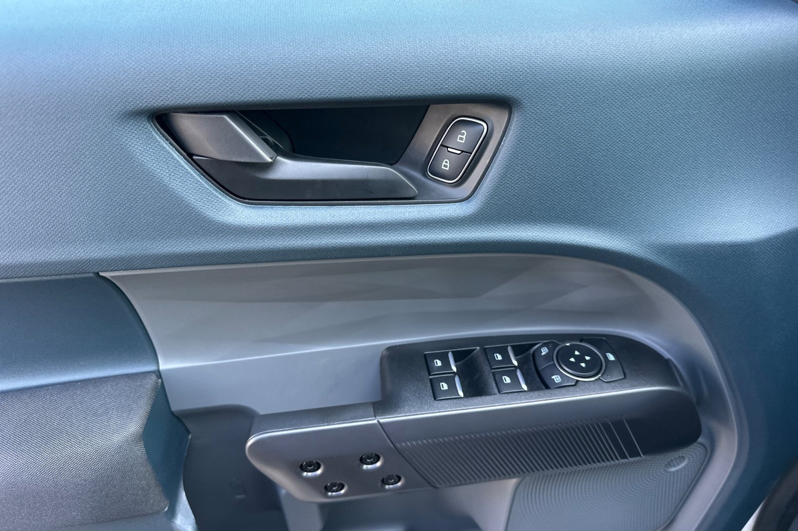 2025 Ford Maverick XL photo 10