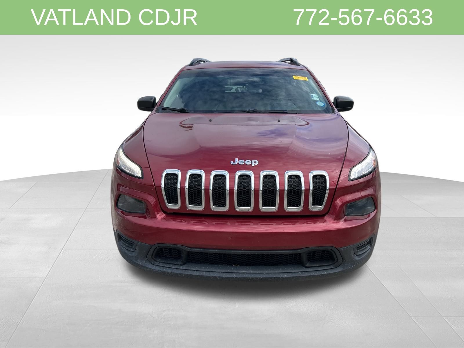 2016 Jeep Cherokee Sport photo 2