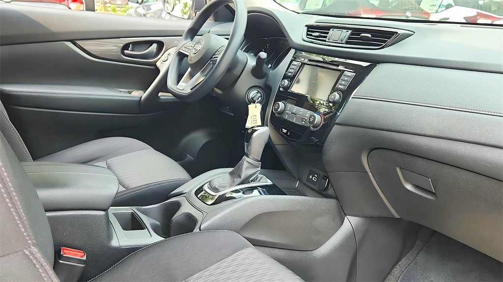 2020 Nissan Rogue S photo 27