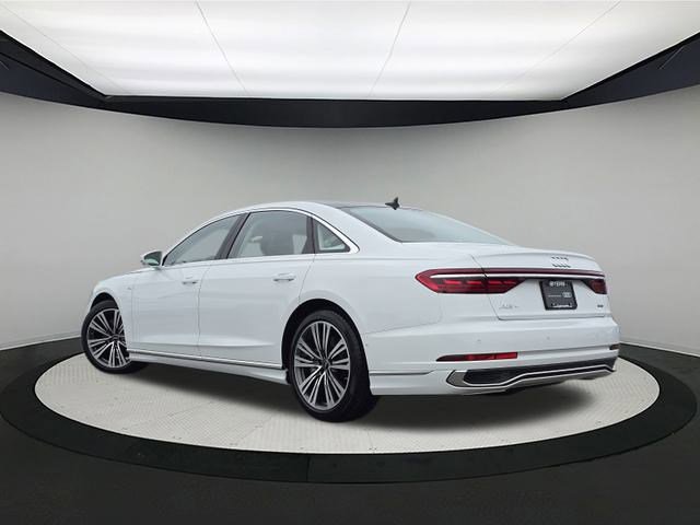 2022 Audi A8 L 55 TFSI Quattro photo 3