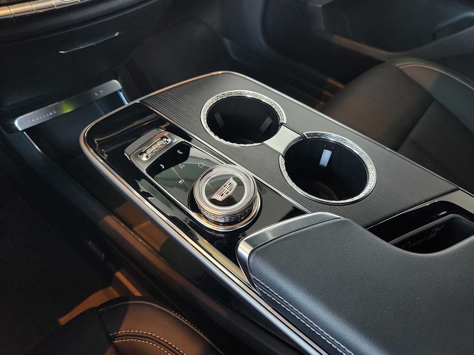 2024 Cadillac Lyriq Luxury photo 15