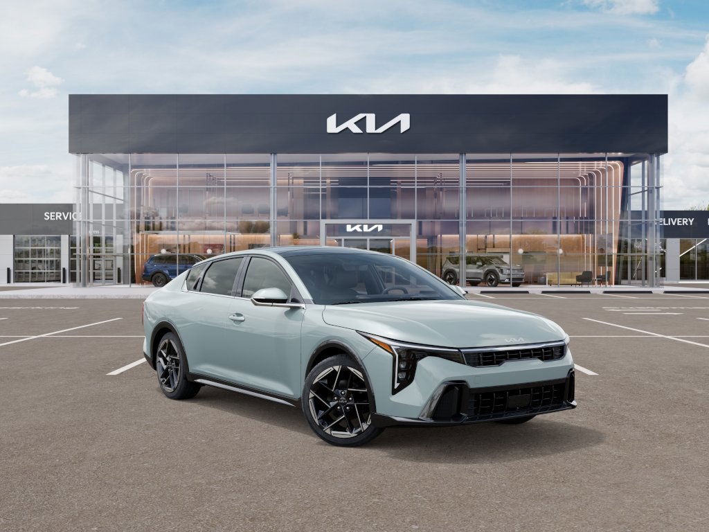 2025 Kia K4 GT-Line photo 8
